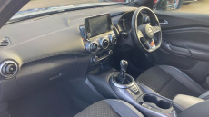 Nissan Juke 1.0 DiG-T 114 N-Connecta 5dr Petrol Hatchback